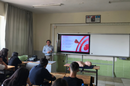 Antalya’da Bine Yakın Genç Temel Yaşam Desteği Eğitimi Aldı