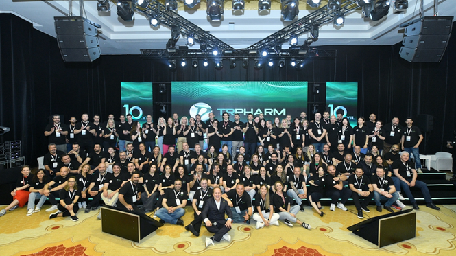 TRPharm, 10. Yılını Antalya’da Çalışanlarıyla Birlikte Kutladı