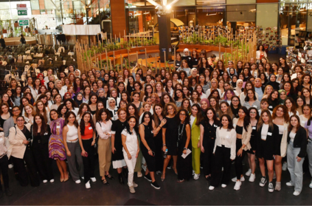 Geleceğin Kadın Liderleri Programı Cumhuriyet’in 100. yılında Mezun Sayısını 1750’ye Çıkarttı