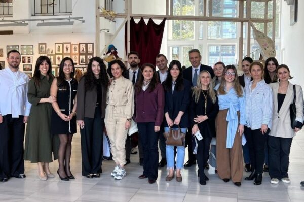 Cildimdeki Hikâye Yarışması ile Hastalığın Görünmeyen Etkileri Lif (Tekstil) Sanatına Dönüşüyor